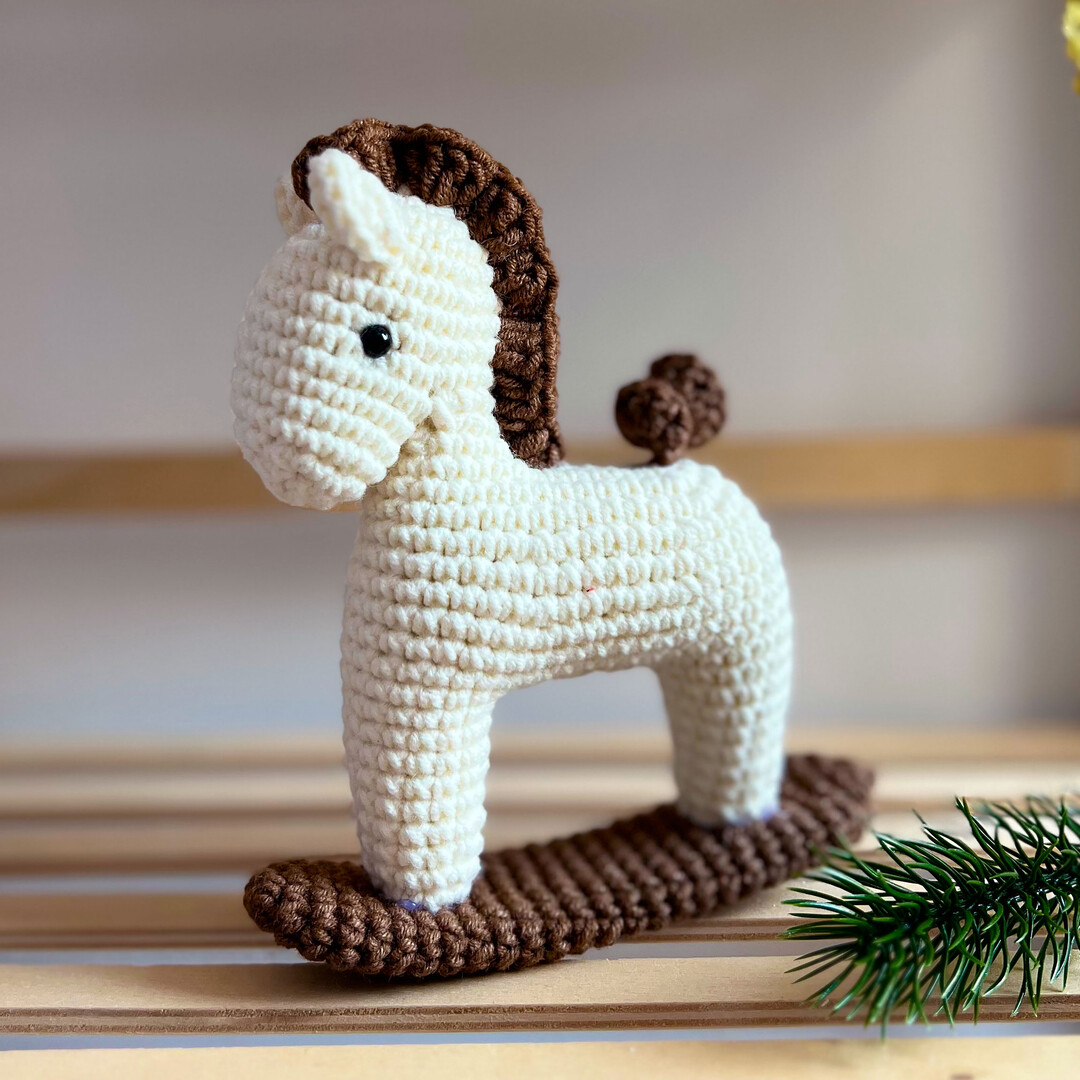 Лошадка-качалка, фото, картинка, схема, описание, бесплатно, крючком, амигуруми