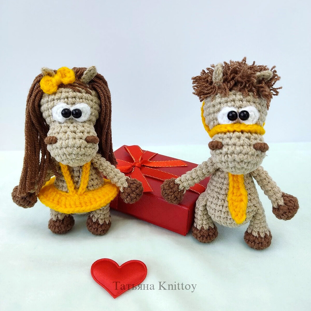 Лошадки Парочка, фото, картинка, схема, описание, бесплатно, крючком, амигуруми