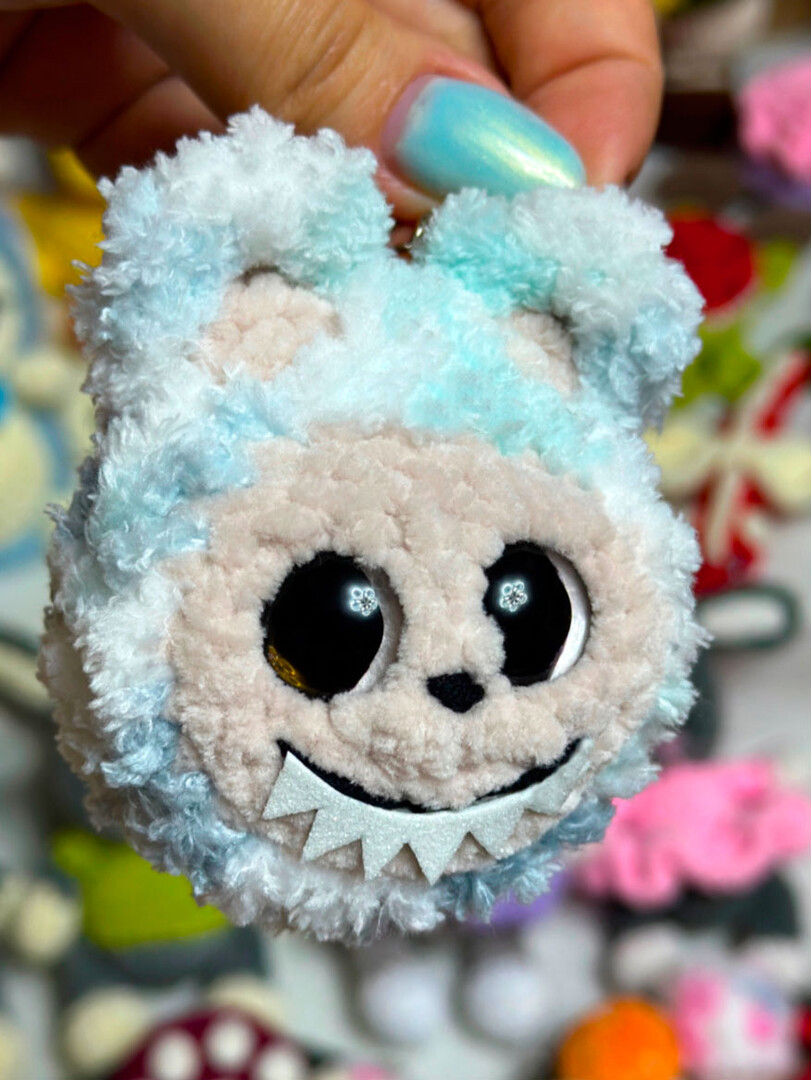 Монстрик-брелочек, фото, картинка, схема, описание, бесплатно, крючком, амигуруми