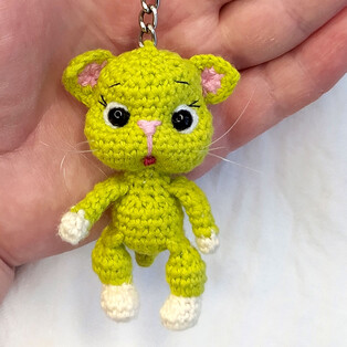 PDF Котик-авокадик схема вязаной игрушки крючком