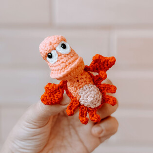PDF Крабик Себастиан схема вязаной игрушки крючком