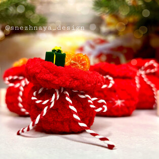 PDF Мешок подарков схема вязаной игрушки крючком