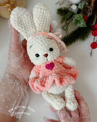 PDF Заинька схема вязаной игрушки крючком